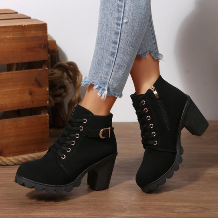 Katni - Chic Veterschoenen met Metalen Gesp en Chunky Enkellaarsjes