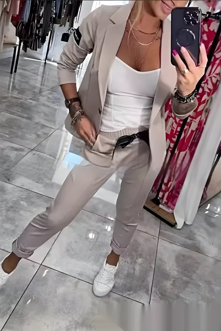 Neris™ | Elegant modern two-piece suit