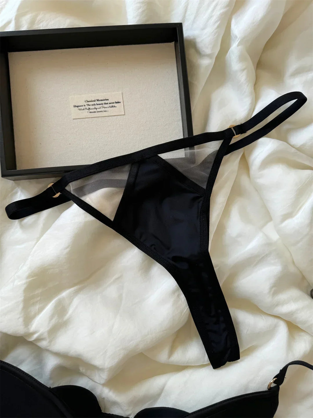 Petalen In Vlammen Bra Set