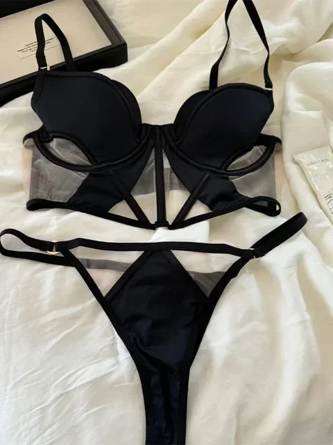 Petalen In Vlammen Bra Set